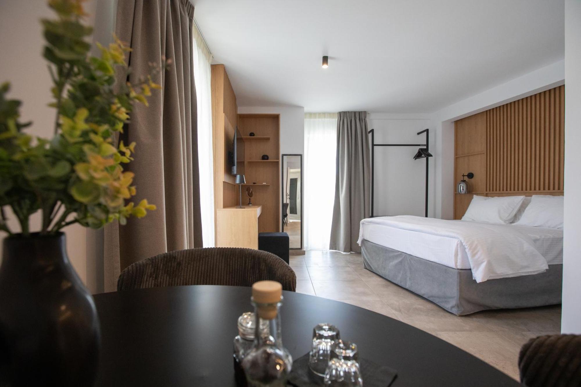 Griffin Suites Ираклио Екстериор снимка