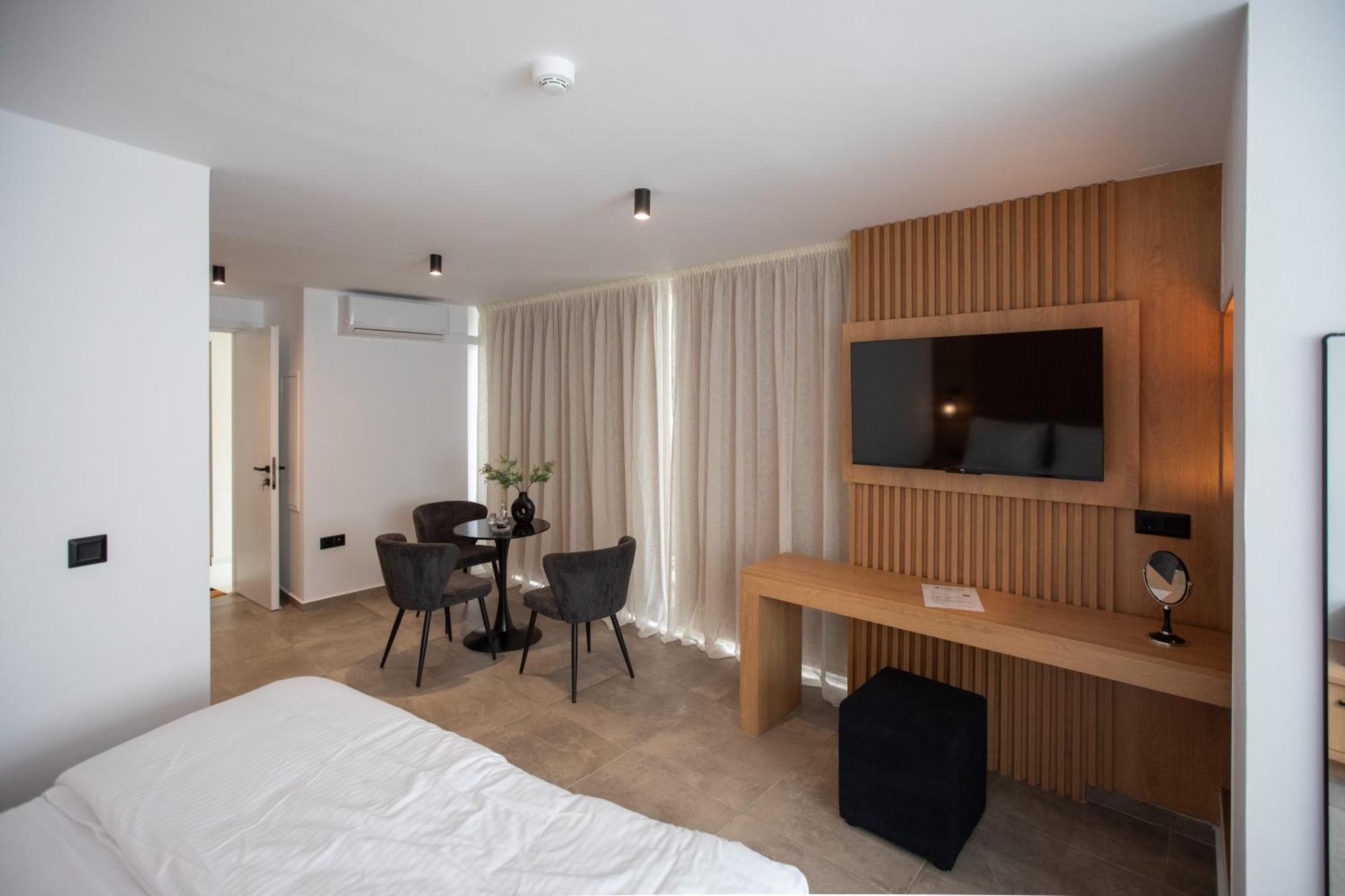 Griffin Suites Ираклио Екстериор снимка